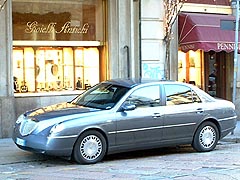 Lancia THESISiFrontViewj