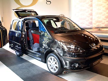 V^PEUGEOT1007
